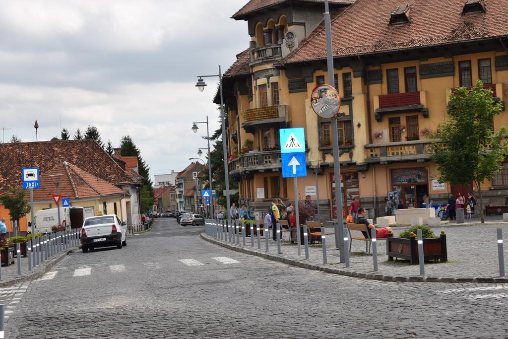 Haydn Vintage Apartment Brasov Exterior photo